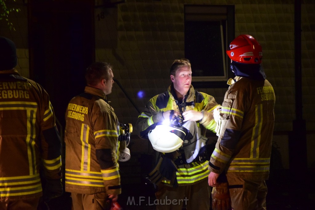 Grossfeuer Einfamilienhaus Siegburg Muehlengrabenstr P0655.JPG - Miklos Laubert